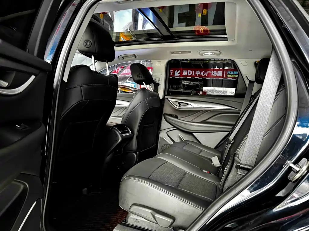 Buick Enclave 2022 652T Luxury 7 мест