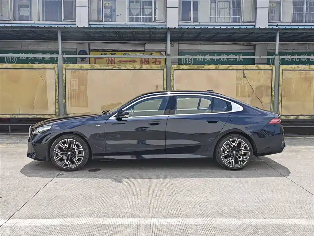 BMW 5 Series 5 2025 530Li Premium M Sport