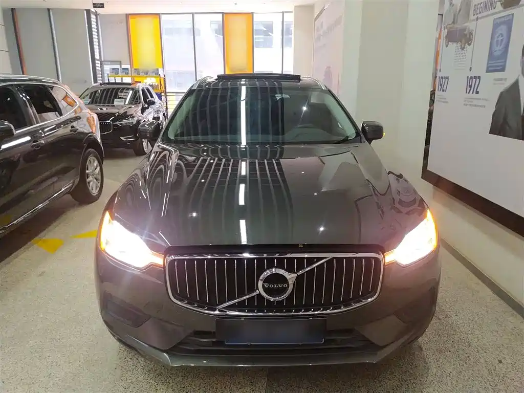VOLVO  XC60