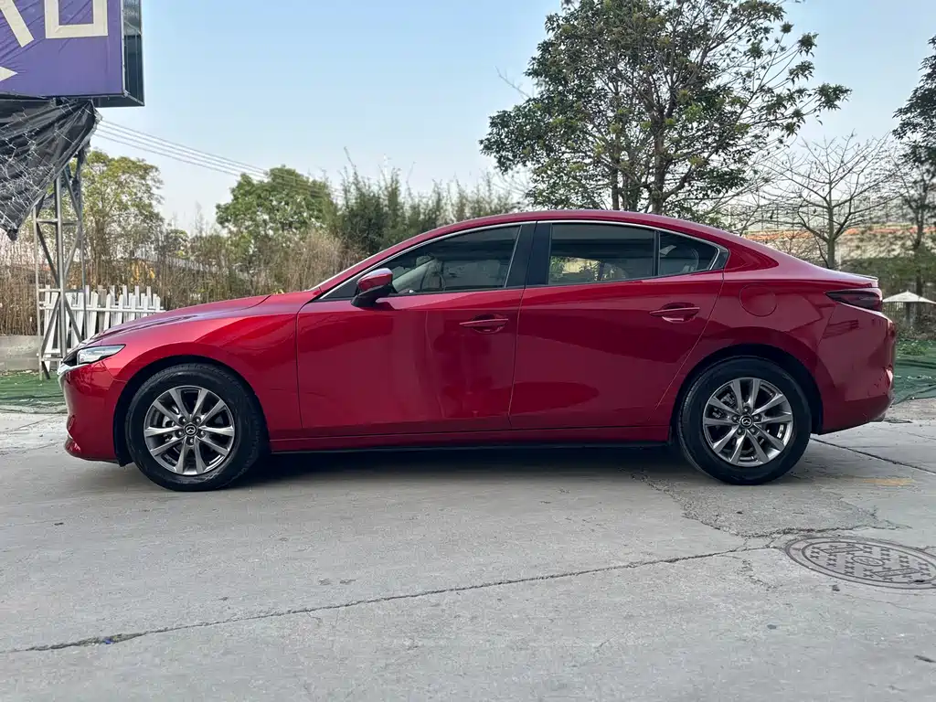 MAZDA 3 ANGKESAILA