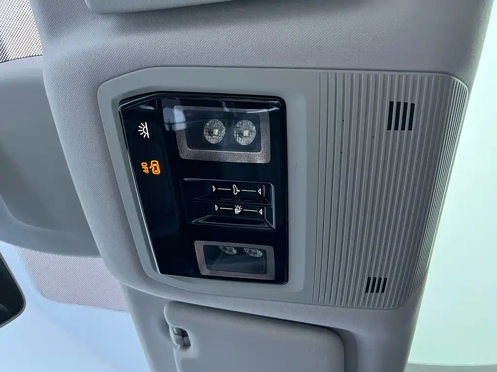 Volkswagen Talagon — миниатюра 20
