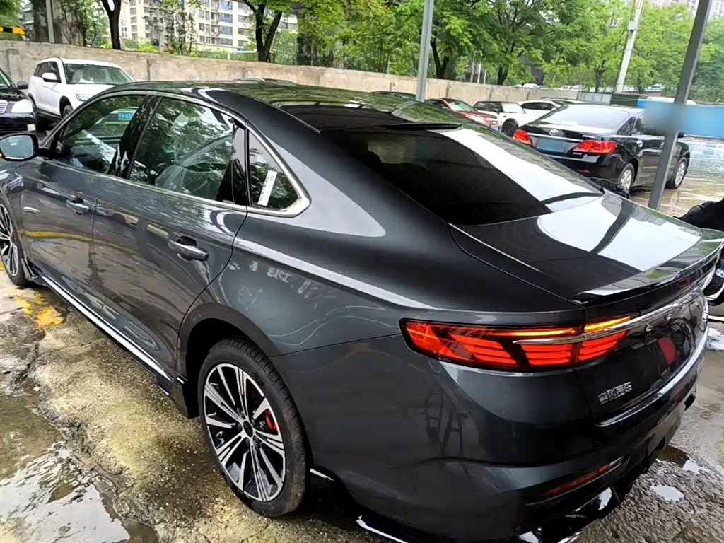 Geely Preface 2025 2.0TD