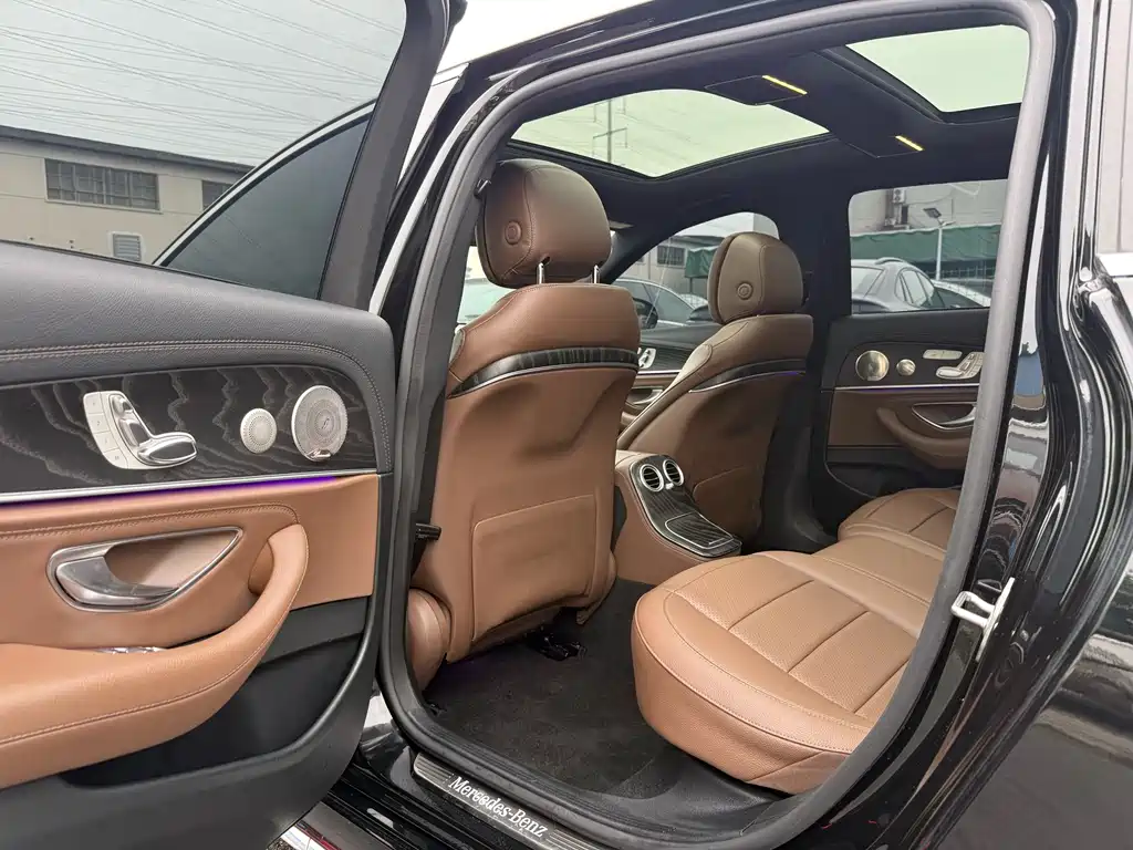 Mercedes-Benz E-Class E 2022 E 300 L Sport Luxury