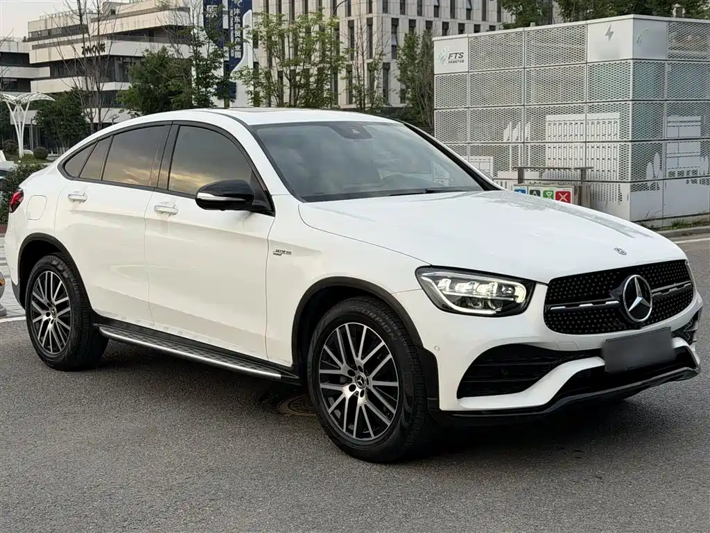 Mercedes-Benz GLC 2020 GLC 300 4MATIC SUV