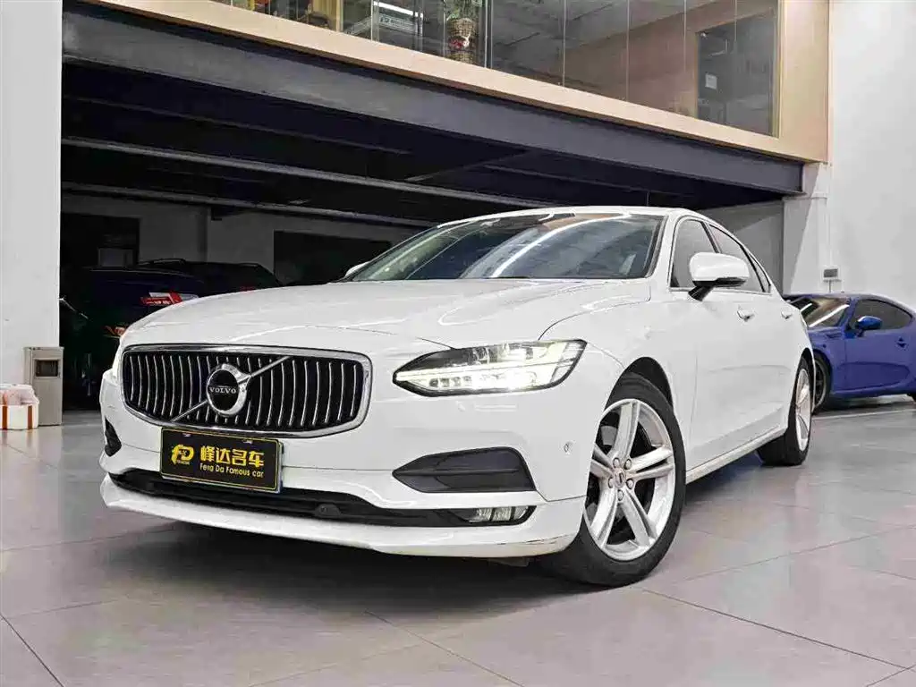 Volvo S90 2017