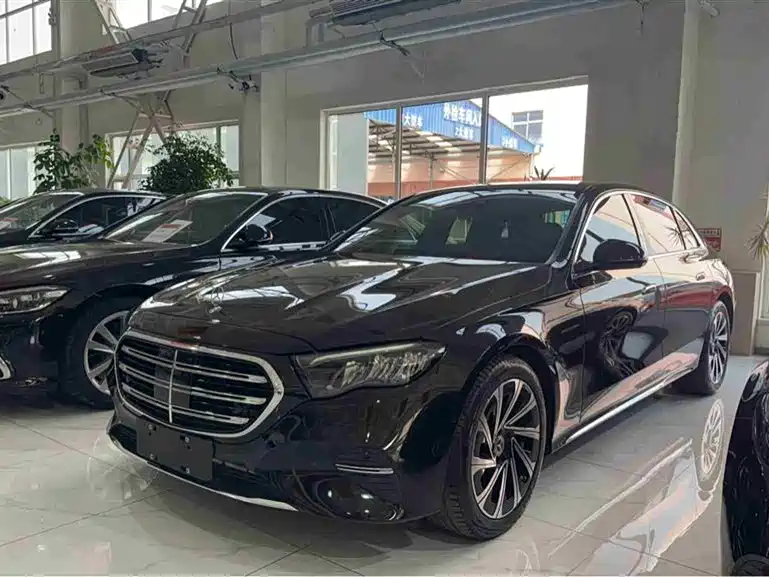 Mercedes-Benz E-Class 2024