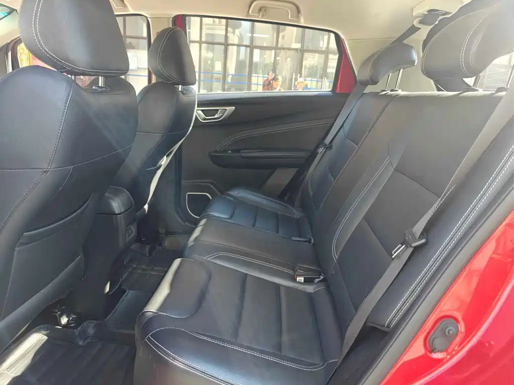 Geely Vision X3 — миниатюра 6