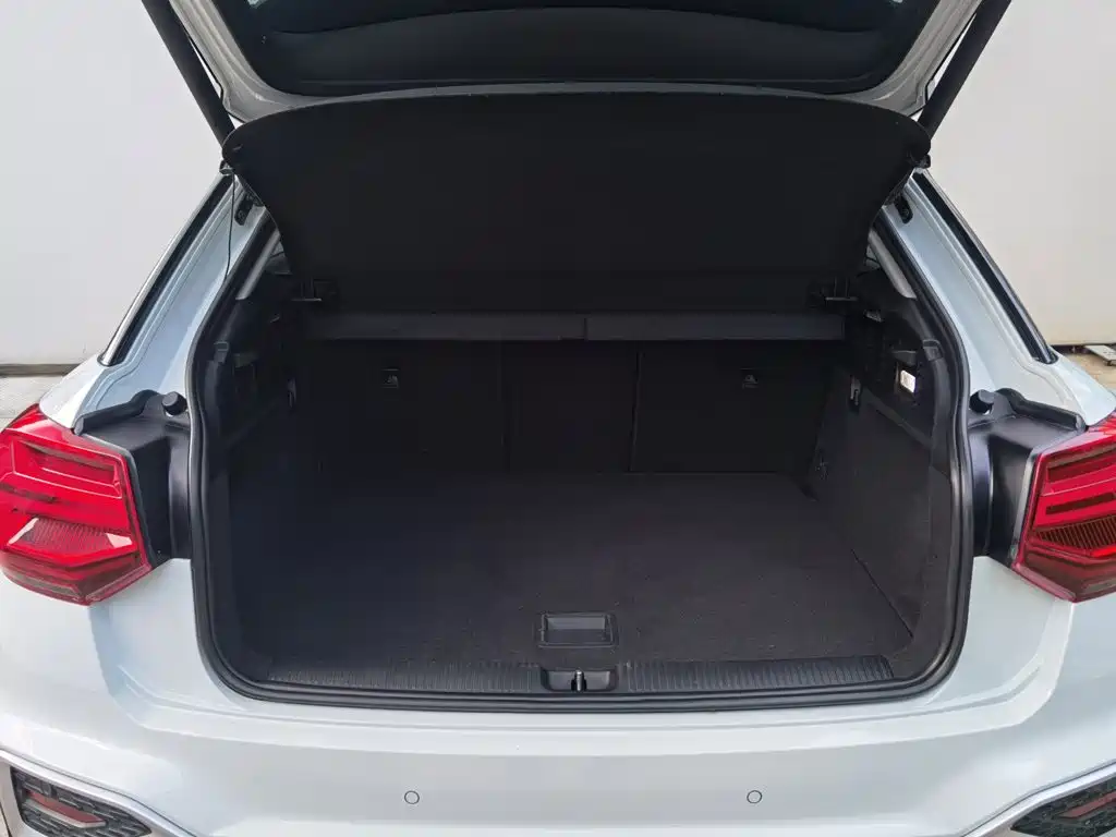 Audi Q2L — миниатюра 10