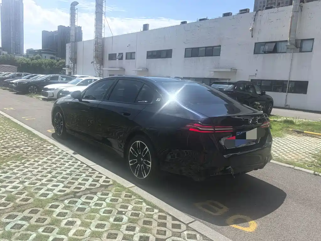 BMW 5 Series 5 2025 530Li Lead M Sport