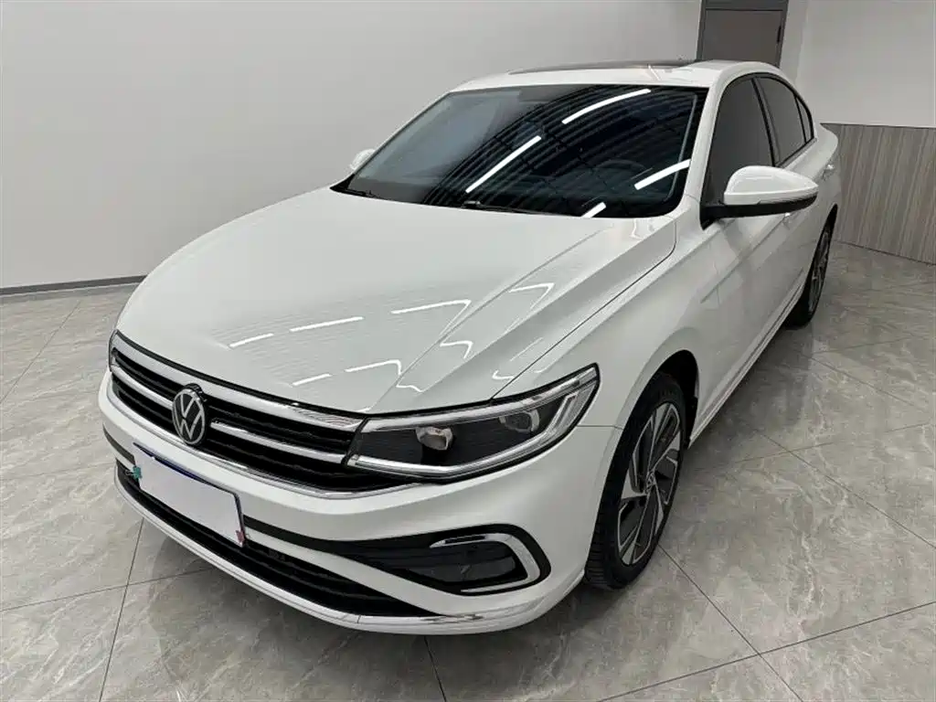 Volkswagen Bora 2023