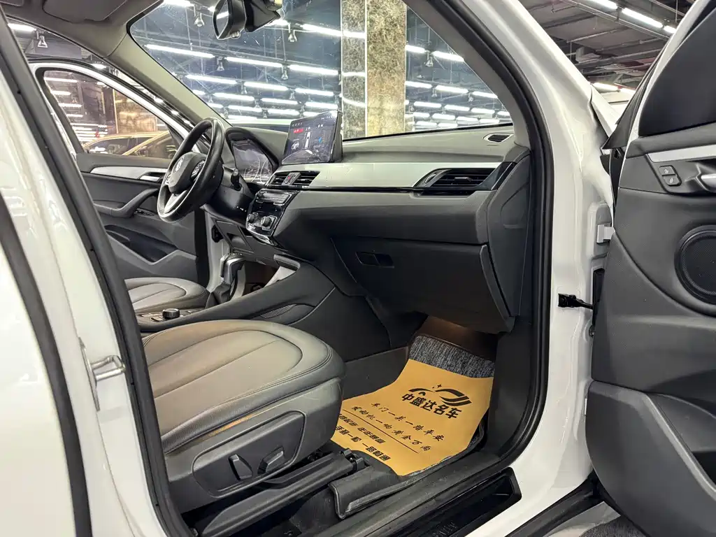 BMW X1 — миниатюра 9