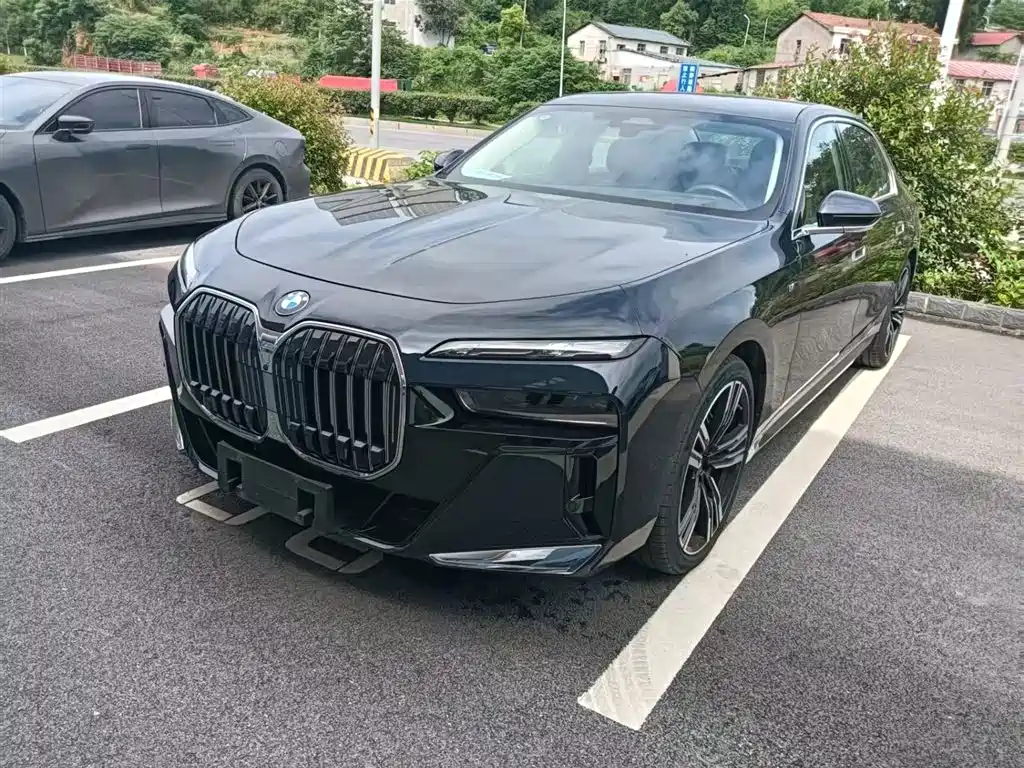 BMW 7 Series 2025