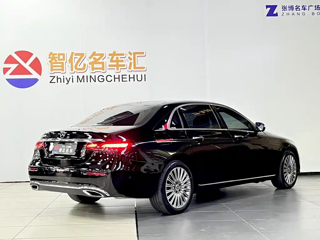 MERCEDES-BENZ E CLASS