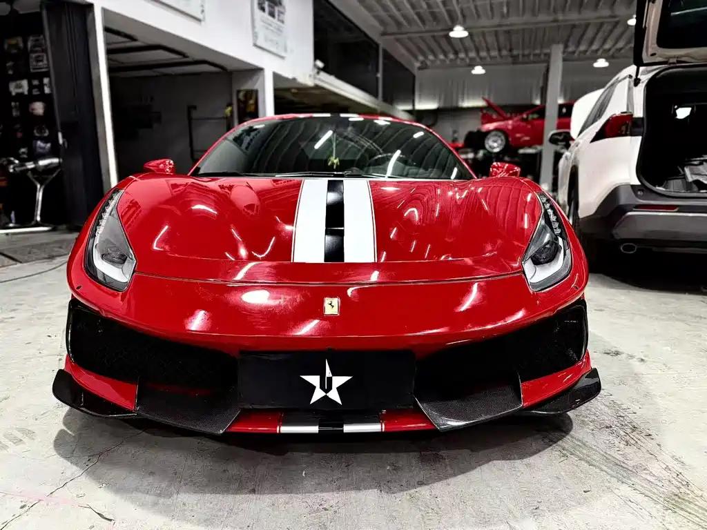 Ferrari 488 2019