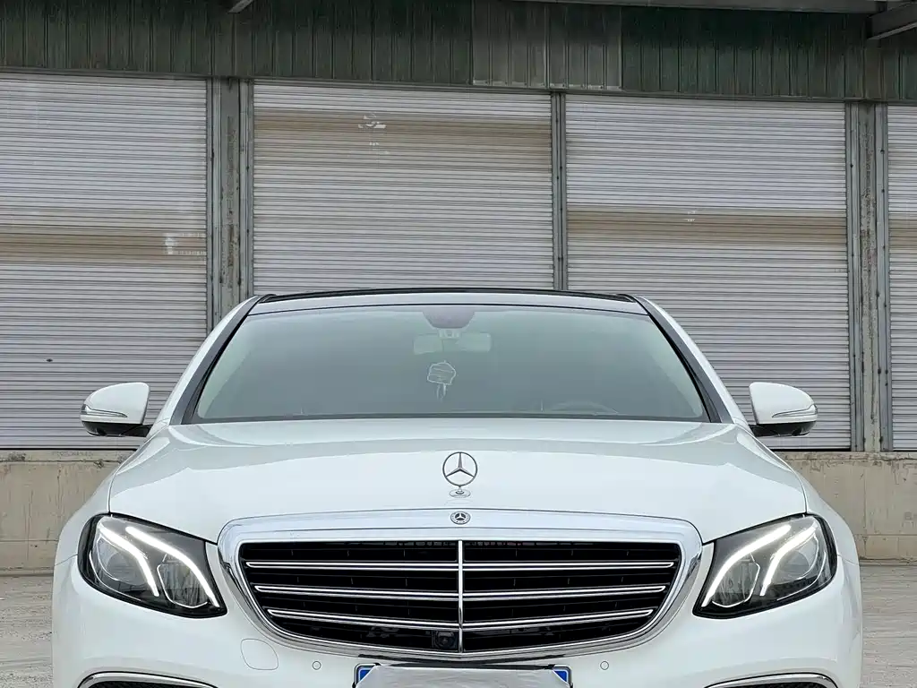 Mercedes-Benz E-Class E 2018 E 300 L Fashion