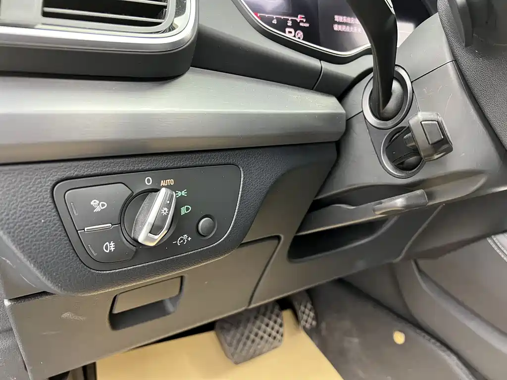 Audi Q5L 2021 40 TFSI Fashion