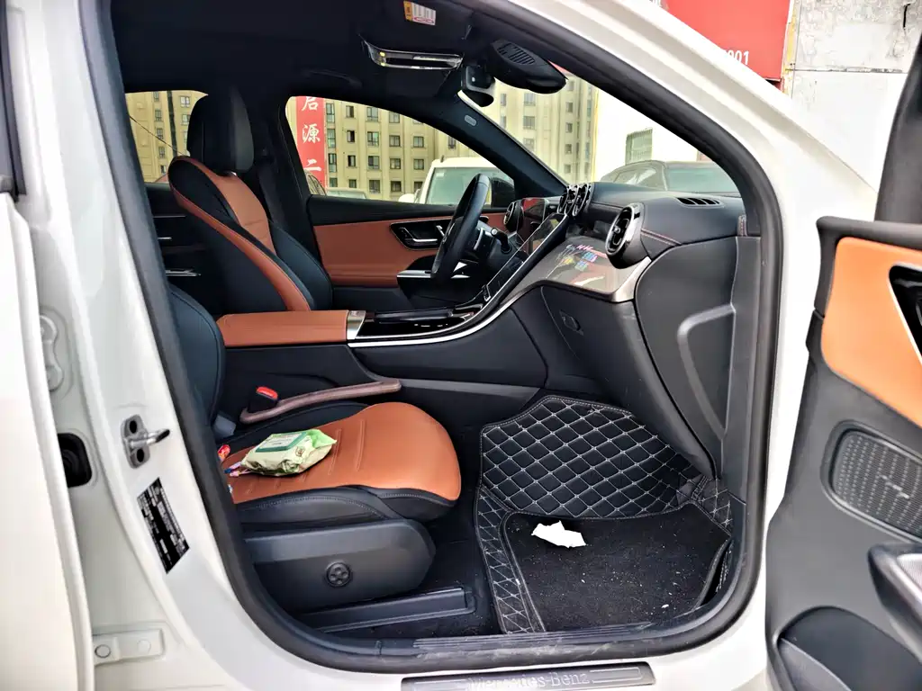 Mercedes-Benz GLC 2024 GLC 260 4MATIC SUV