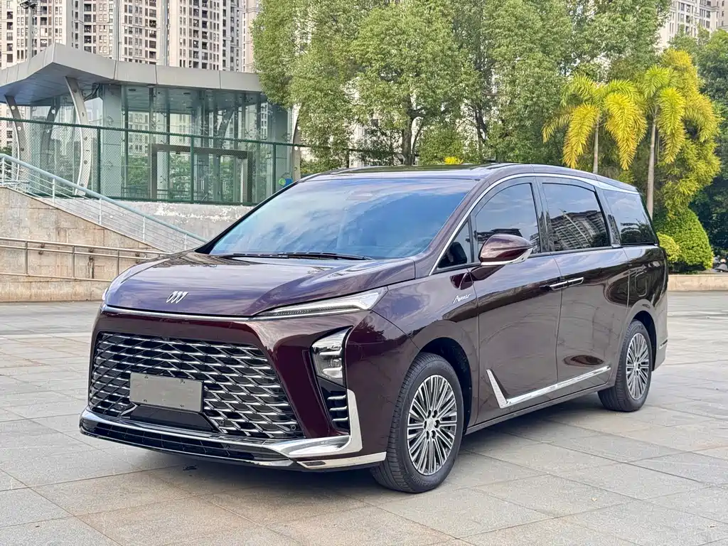 Buick GL8 Hybrid 2024