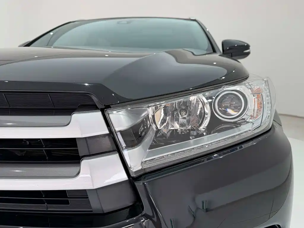 Toyota Highlander — миниатюра 9