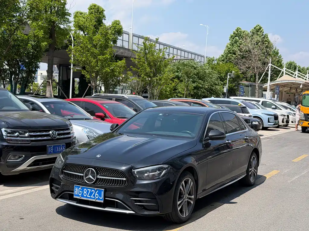 Mercedes-Benz E-Class 2023