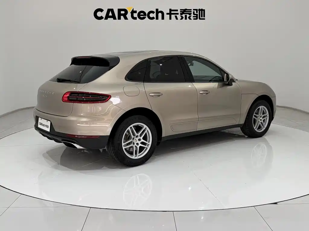 Porsche Macan — миниатюра 5