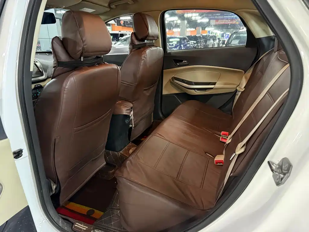 Ford Escort 2015 1.5L AT Comfort