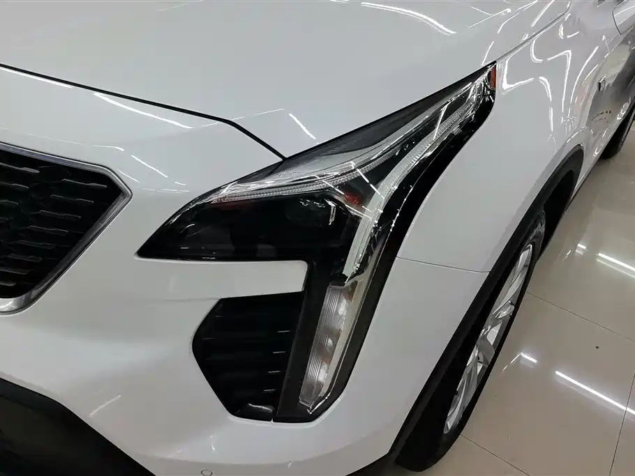 Cadillac XT4 2023 28T