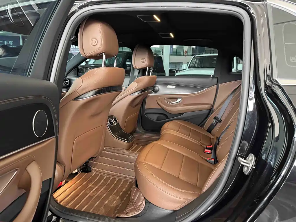 Mercedes-Benz E-Class E 2023 E 260 L Sport