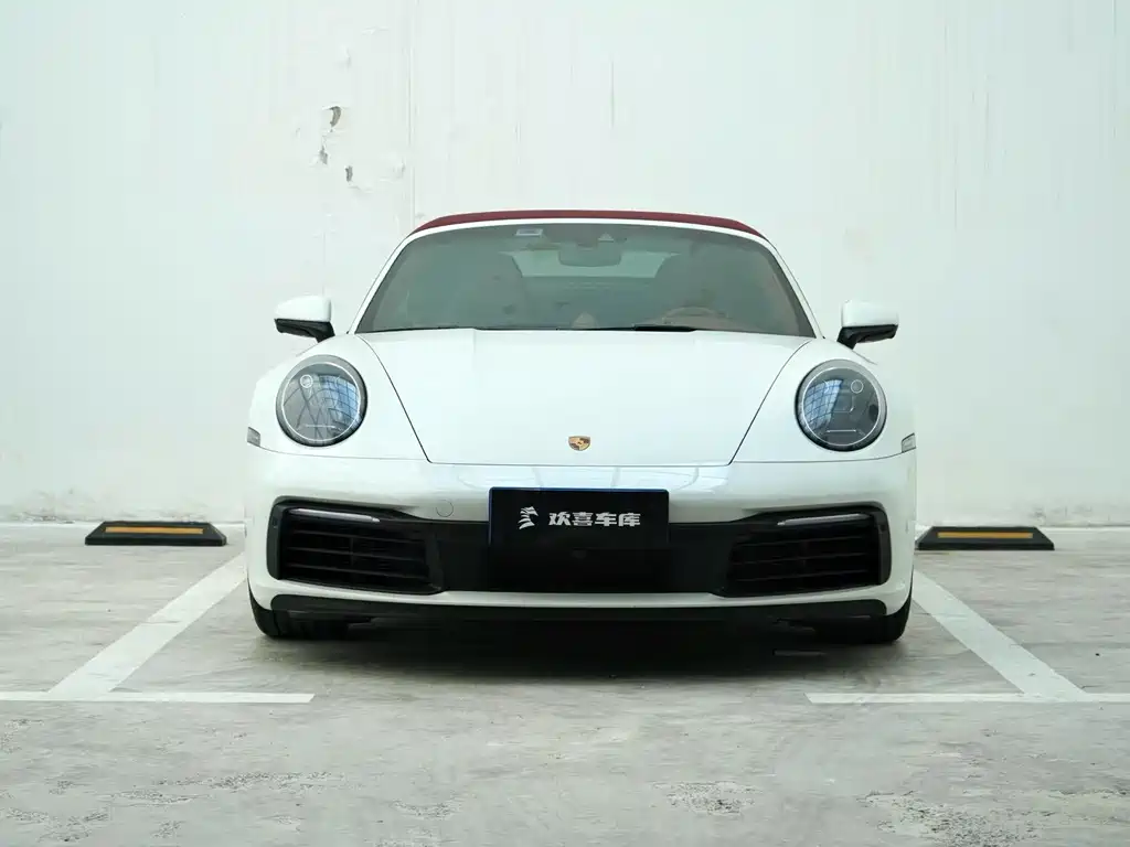 Porsche 911 2023 Carrera Cabriolet 3.0T