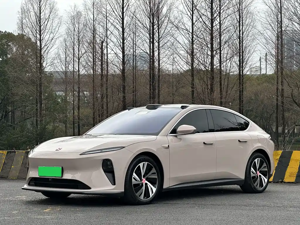 NIO NIO ET5