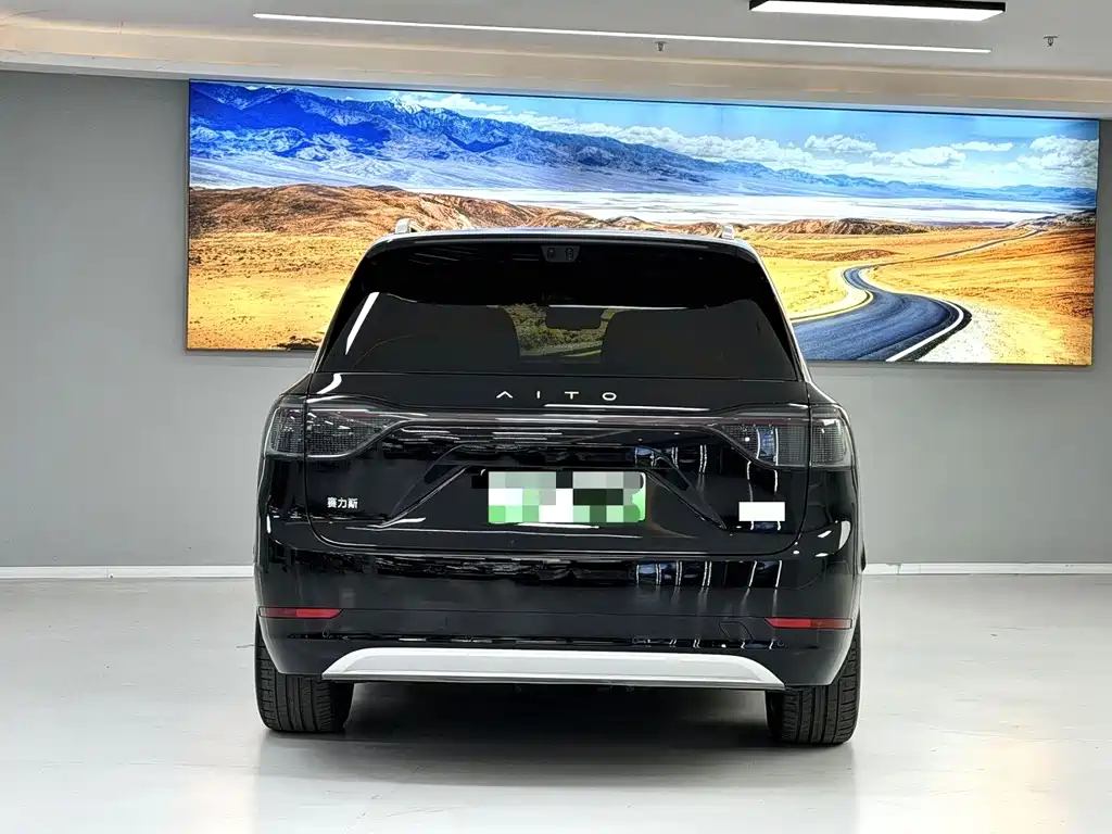 Aito M9 2025 Ultra 52kWh 6 мест (192 ）