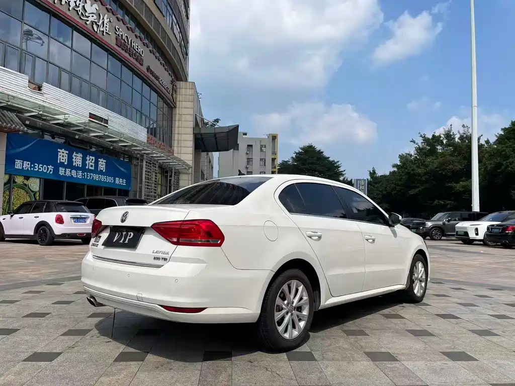 Volkswagen Lavida — миниатюра 7