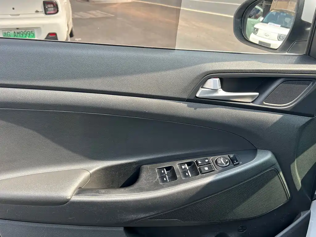 Hyundai Tucson — миниатюра 8