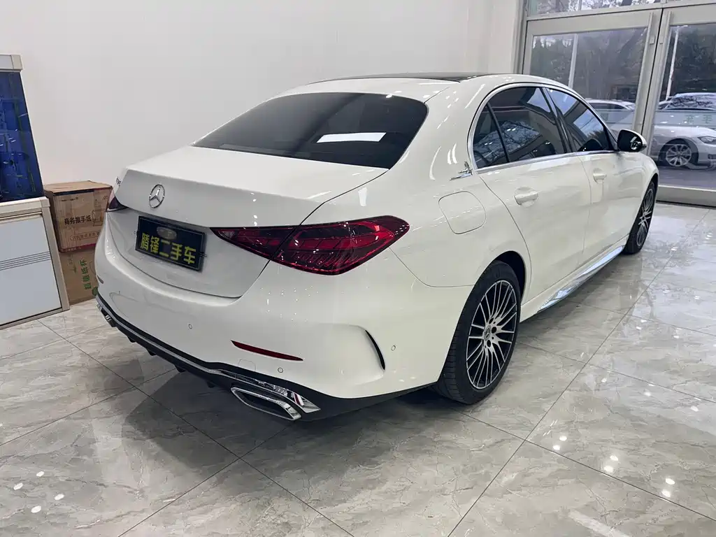 Mercedes-Benz C-Class — миниатюра 4