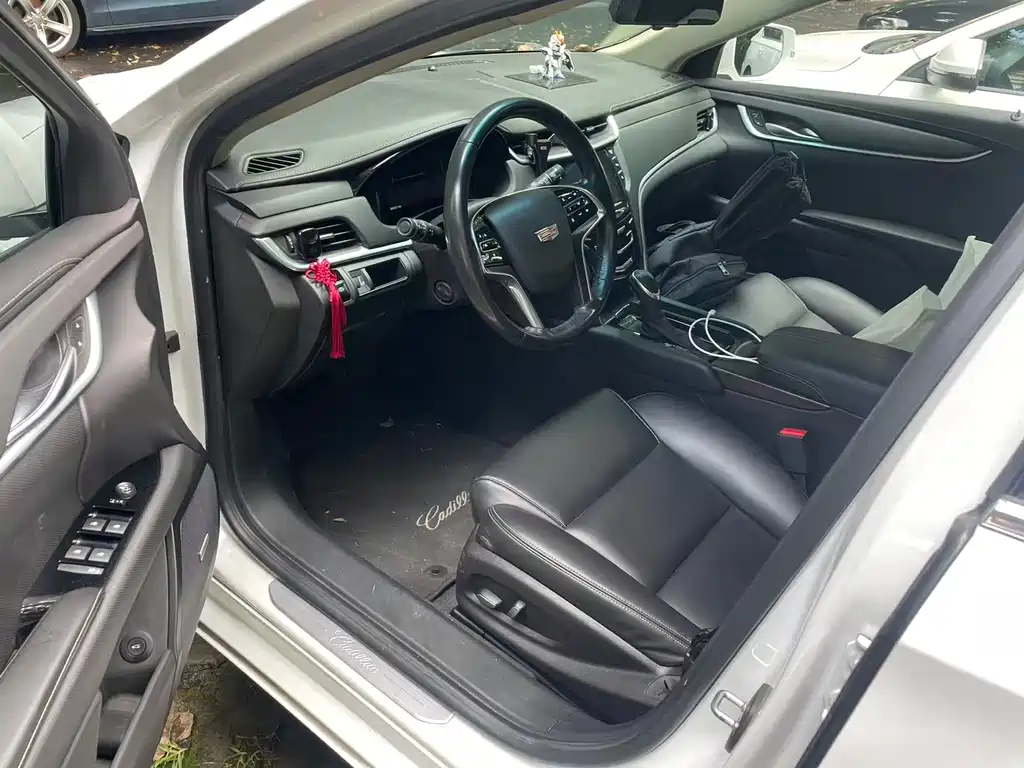 Cadillac XTS 2018 28T