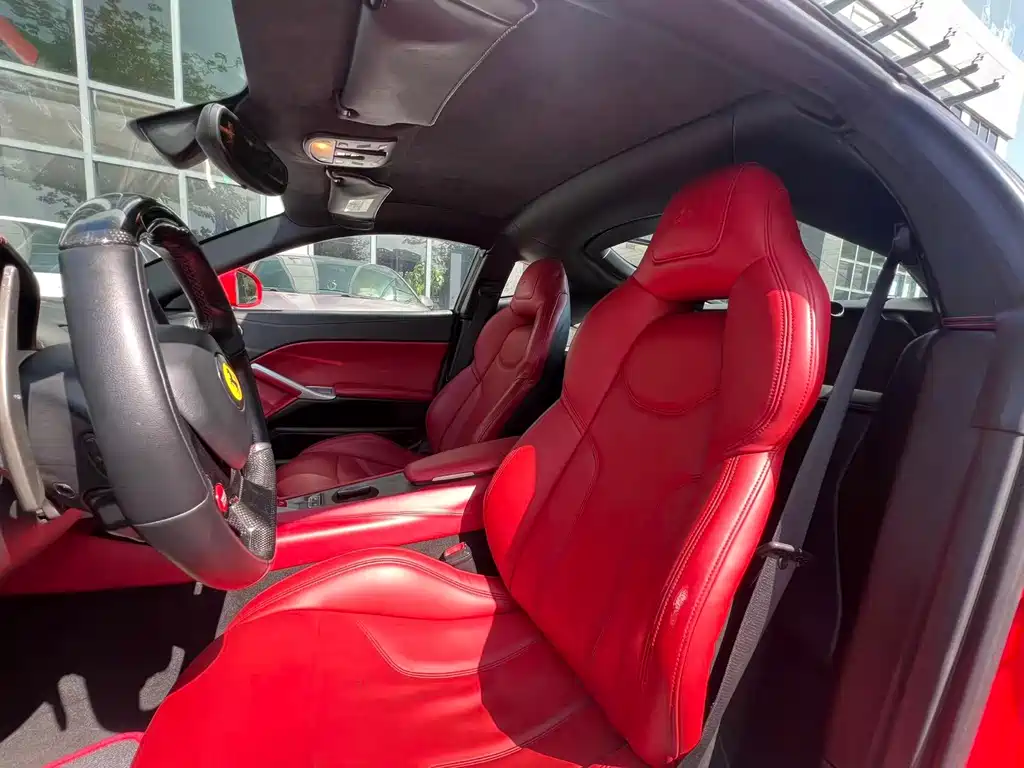 Ferrari F12berlinetta — миниатюра 10