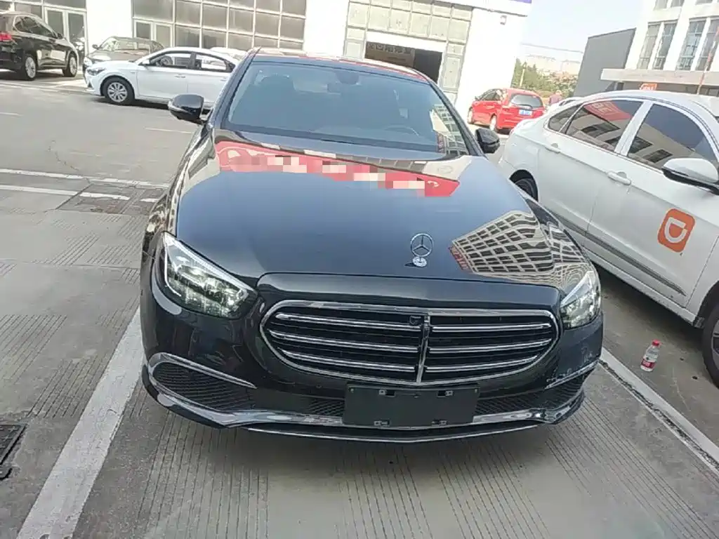 Mercedes-Benz E-Class — миниатюра 3