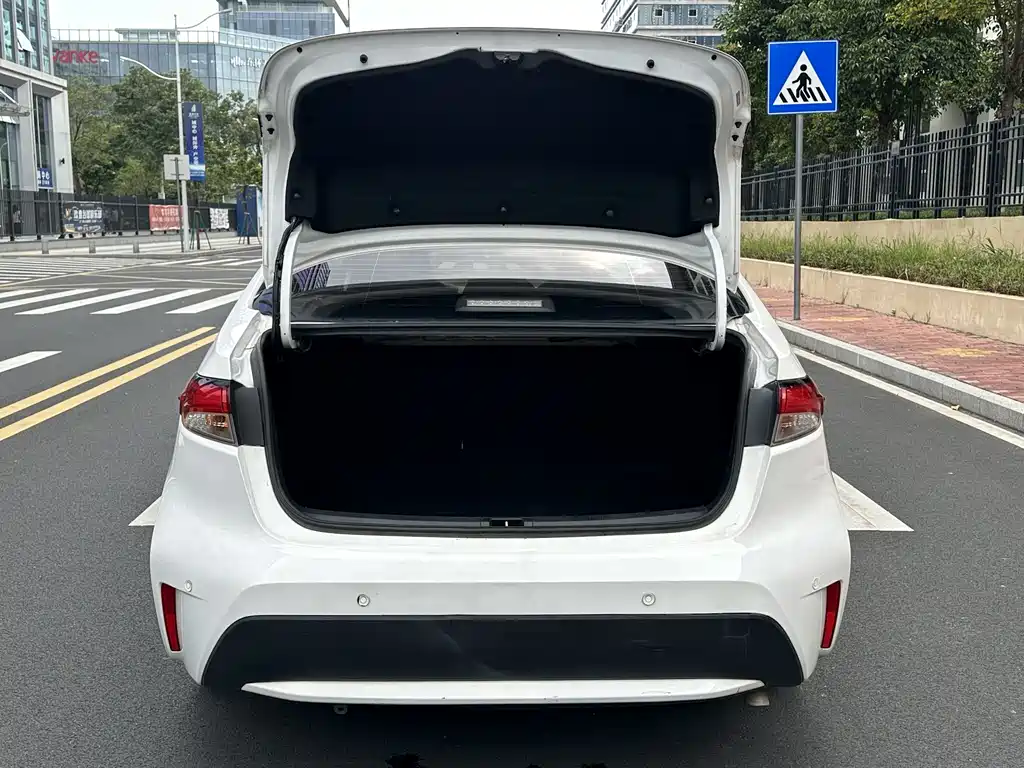 Toyota Corolla Levin 2021 1.8H E-CVT
