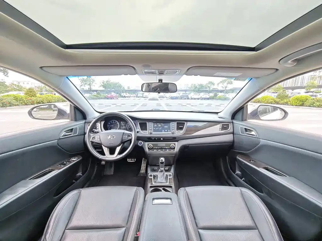 Hyundai Mistra 2016 1.6T AT Flagship TOP