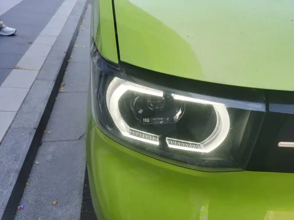 Wuling MINIEV — миниатюра 8