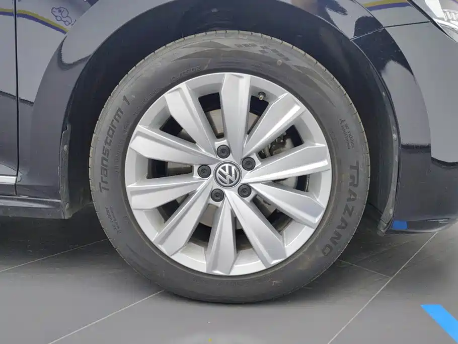 Volkswagen Passat 2020 330TSI Elite VI