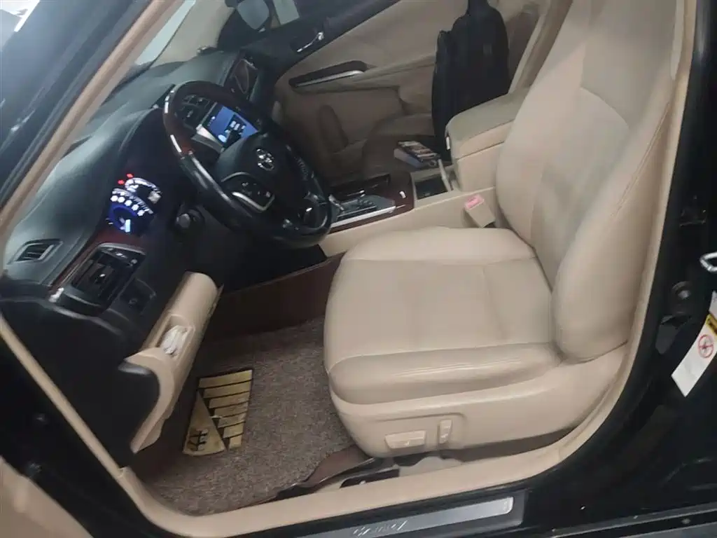 Toyota Camry 2013 2.5G Comfort