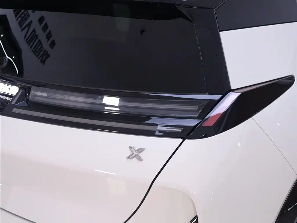 Zeekr X 2025 мест