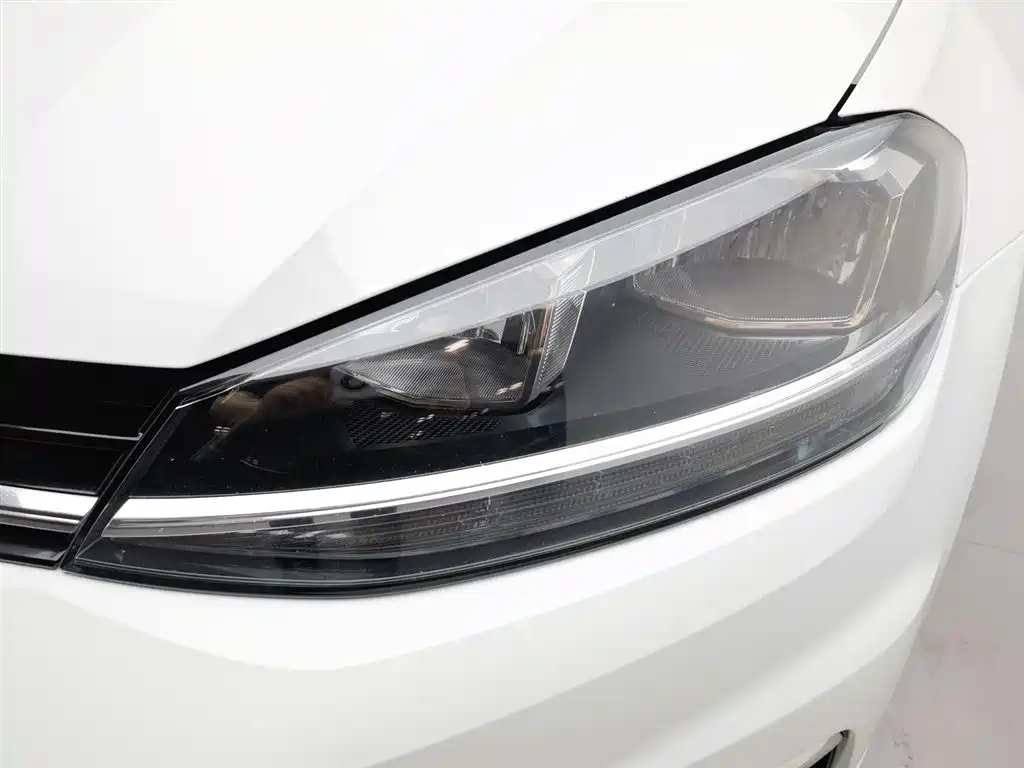 Volkswagen Golf 2019 1.6L AT Comfort V