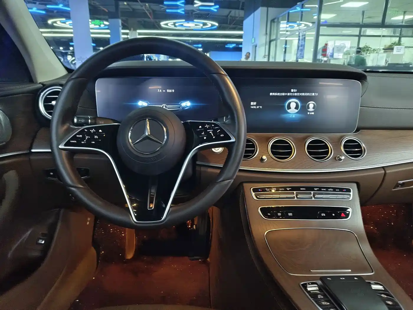 Mercedes-Benz E-Class 2022 Черный из Китая, фото 3