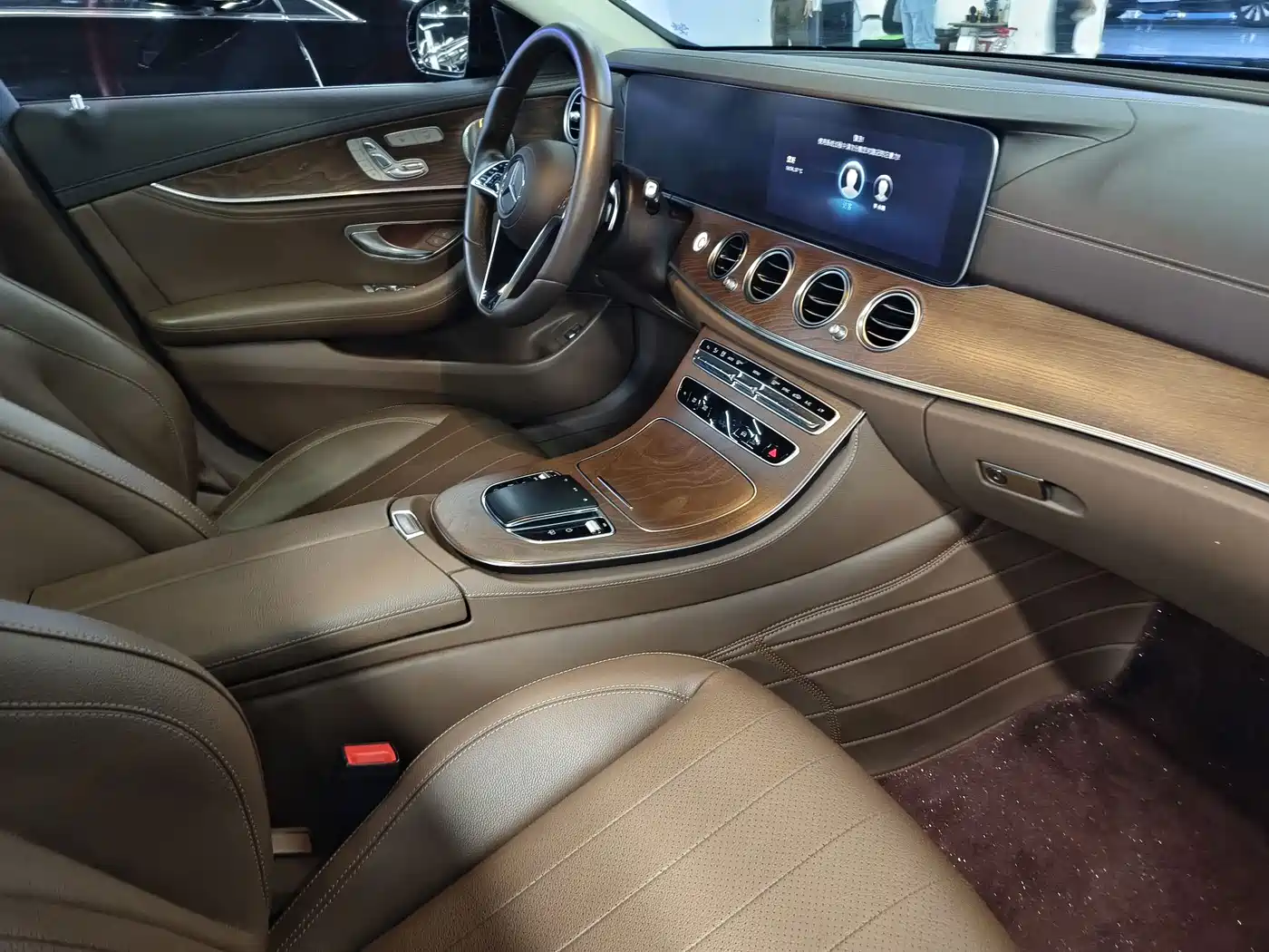 Mercedes-Benz E-Class 2022 Черный из Китая, фото 4