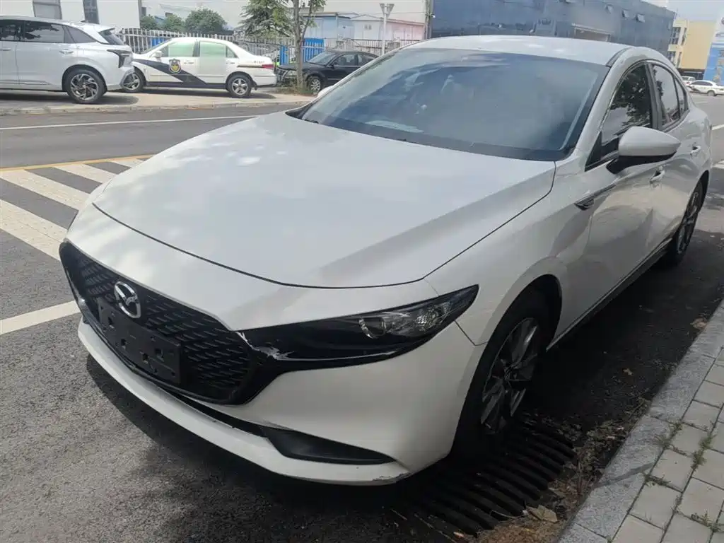 Mazda 3 Axela 2021
