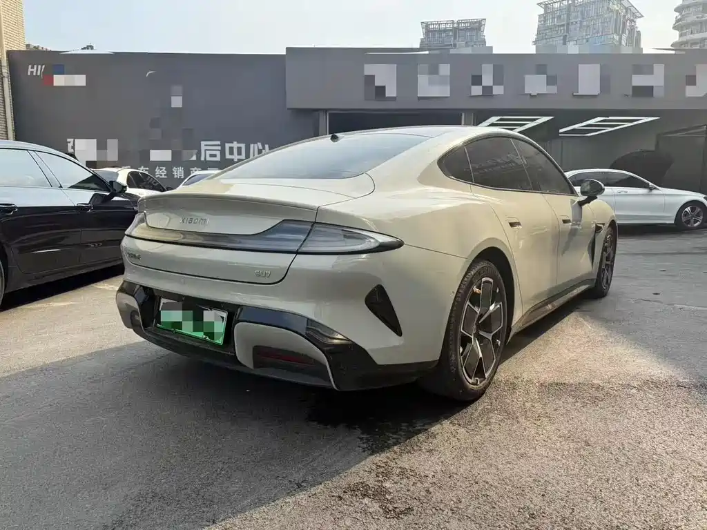 Xiaomi SU7