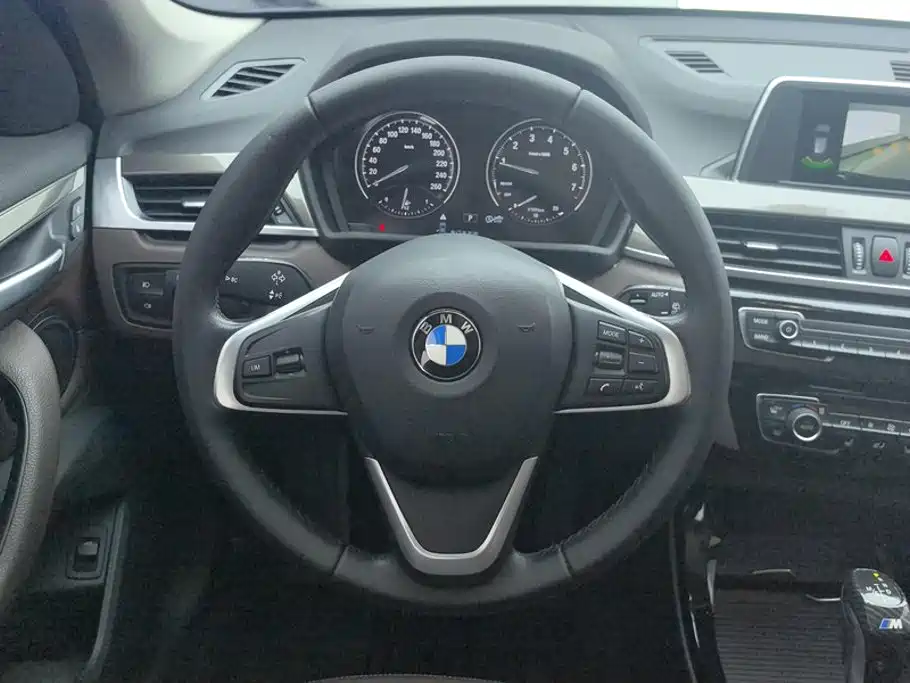 BMW X1 — миниатюра 15