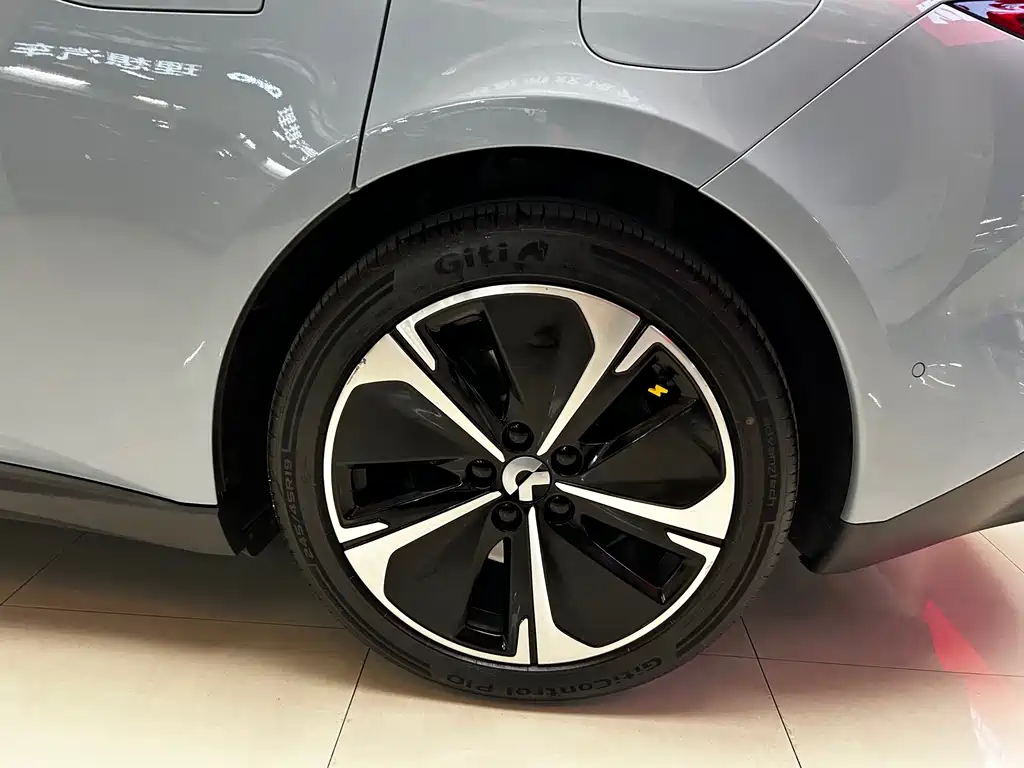 NIO ET5T — миниатюра 8